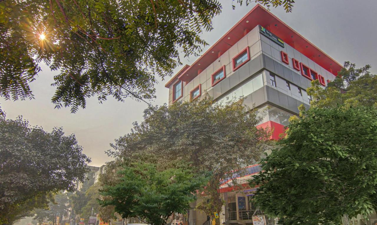 Готель Treebo Tms Residency Нью-Делі Екстер'єр фото