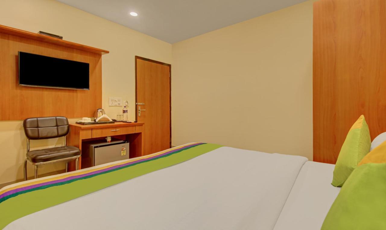 Готель Treebo Tms Residency Нью-Делі Екстер'єр фото