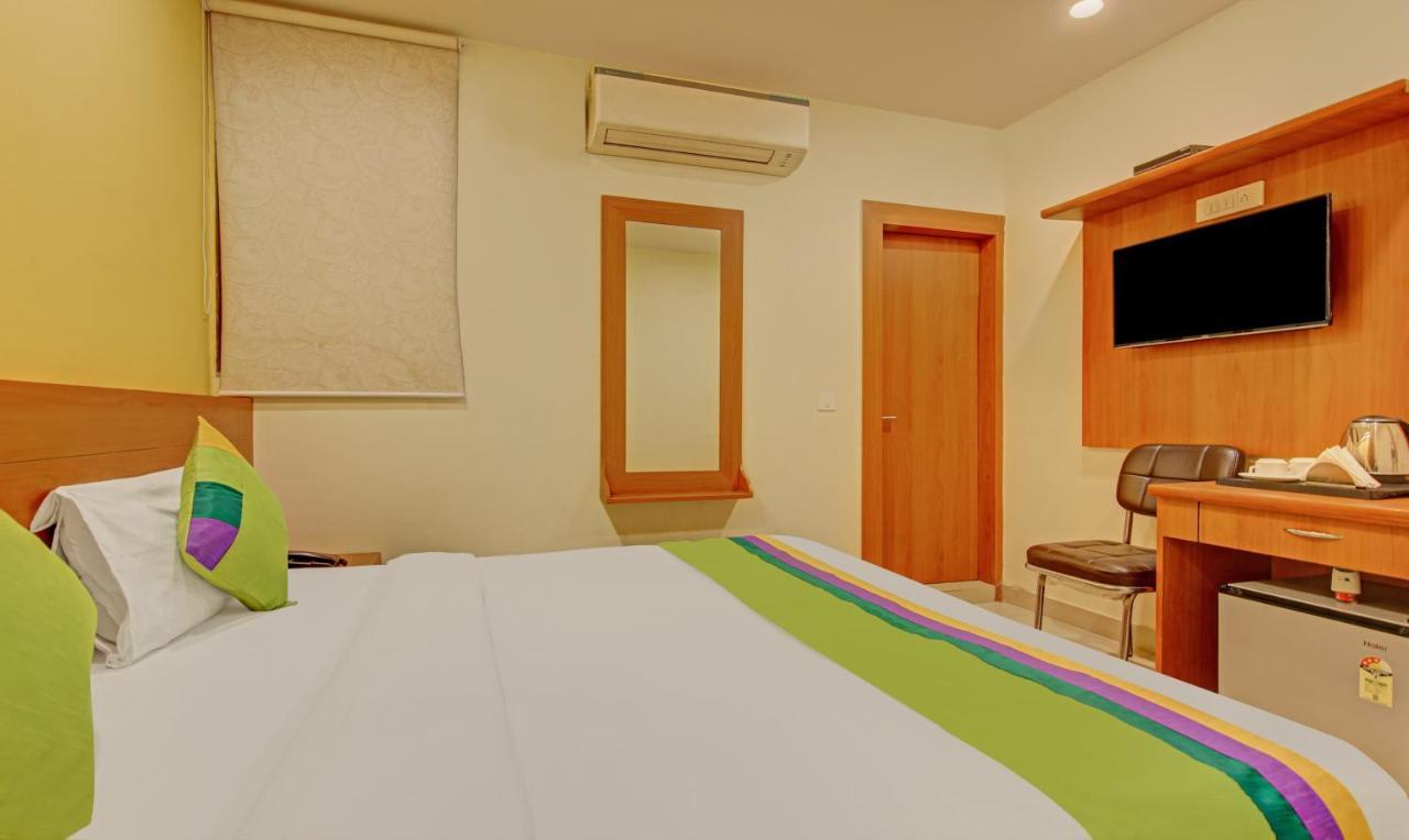 Готель Treebo Tms Residency Нью-Делі Екстер'єр фото
