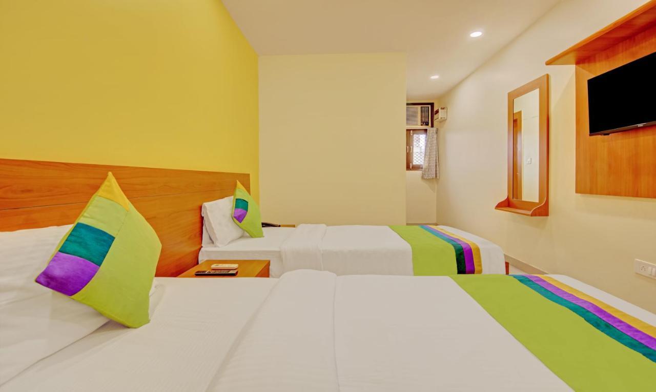 Готель Treebo Tms Residency Нью-Делі Екстер'єр фото